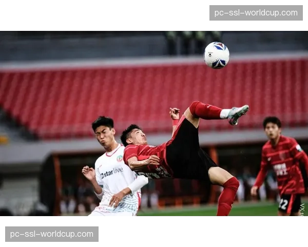 VAR介入,成都蓉城队进球经复核后被判无效 VAR介入,成都蓉城队进球经复核后被判无效